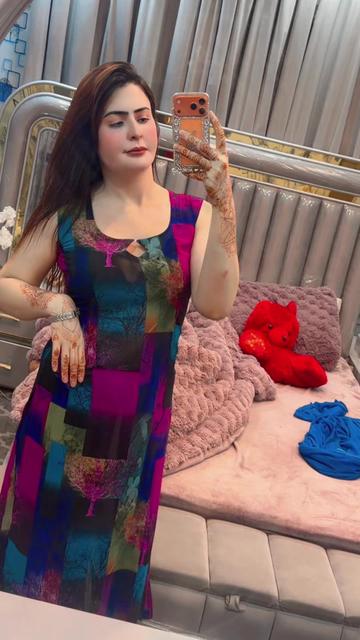 @Riya Khan34