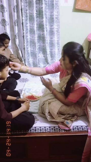 @Makeupwithkhusbu