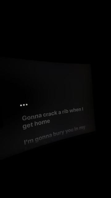 @🎧