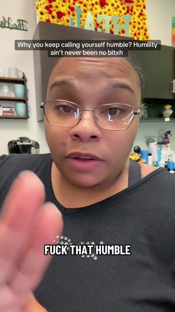 @VonMonique 🎀 Identity Coach
