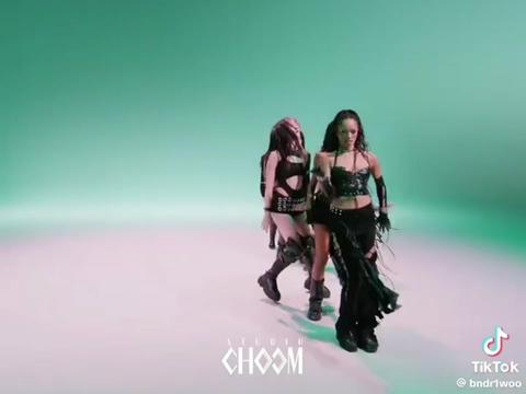 @୨୧ 𝑴𝒆𝒈𝒂𝒏 𝑬𝒀𝑬𝑲𝑶𝑵 ୨୧