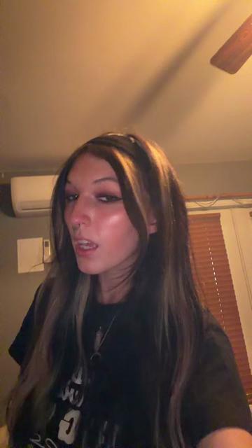 @Maddieoroll
