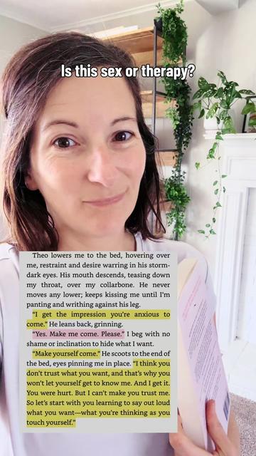 @Noelle Everly || Author