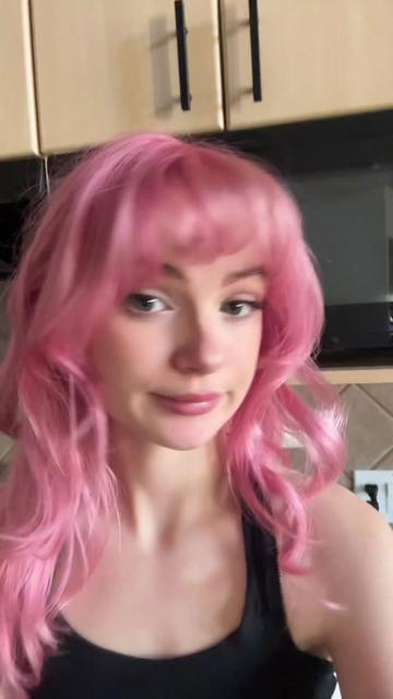 @peachzie