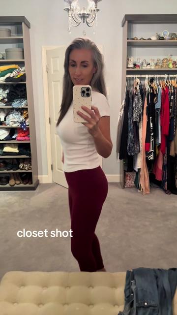 @herclosetshot