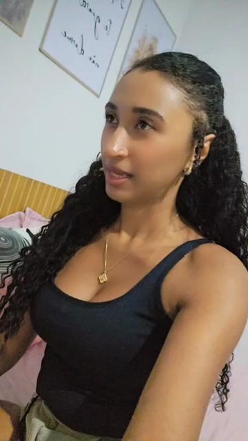 @Aline Januário