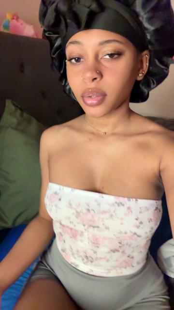 @Emily🖤🤙🏽