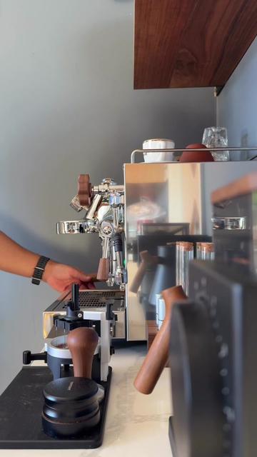 @elmaslcoffee