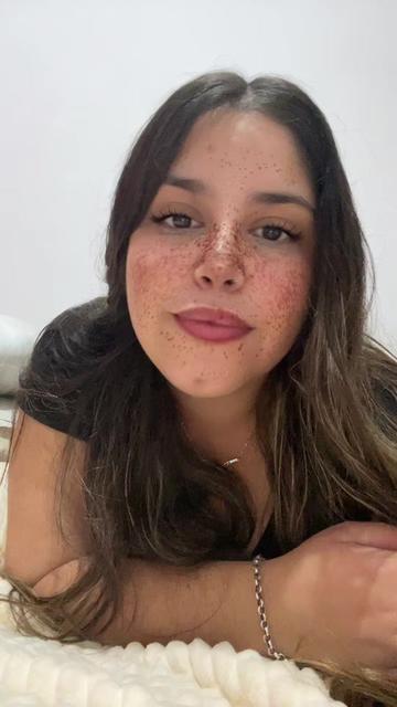 @Valentina•