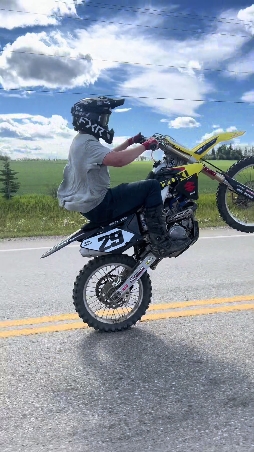 @𝐻𝒜𝒴𝐸𝒮 🇨🇦