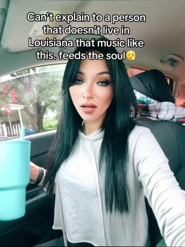 @𝕻𝖗𝖊𝖙𝖙𝖞 𝕸𝖆𝖒𝖆🍒