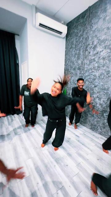 @DNX DANCE STUDIO