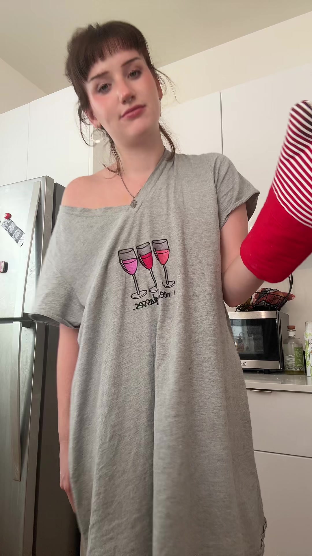 @😎