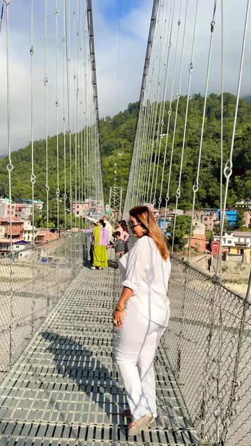 @Baral Santi