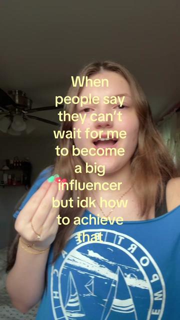@itsjustcarriee