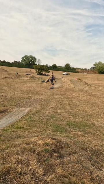 @UKMountainboarding