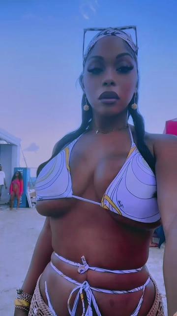@Sashakaysbeauty