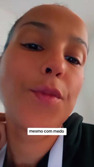 @N&aacute;dia