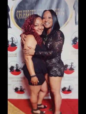 @THE NIKKIEGREENEYEZ COLLECTION