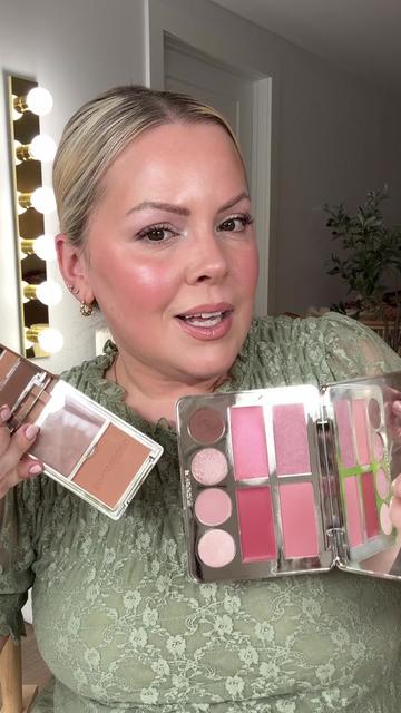 @SELENA &bull; Makeup Artist