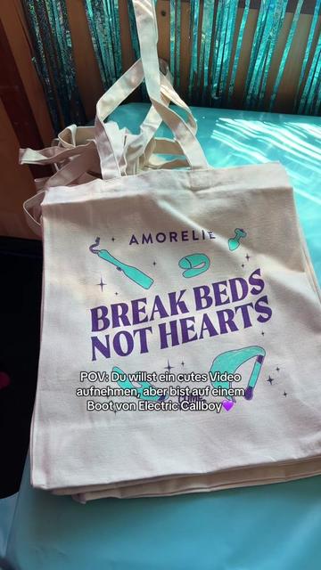 @amorelie