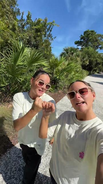 @Ma&iuml;ka & Jasmine