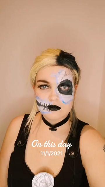 @MadamLunas.Archive