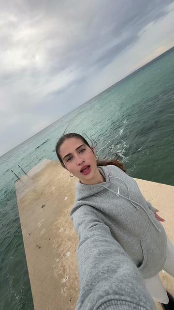 @𝐾𝑙𝑎𝑟𝑎 𝐽𝑎𝑚𝑛𝑖𝑘𝑎𝑟