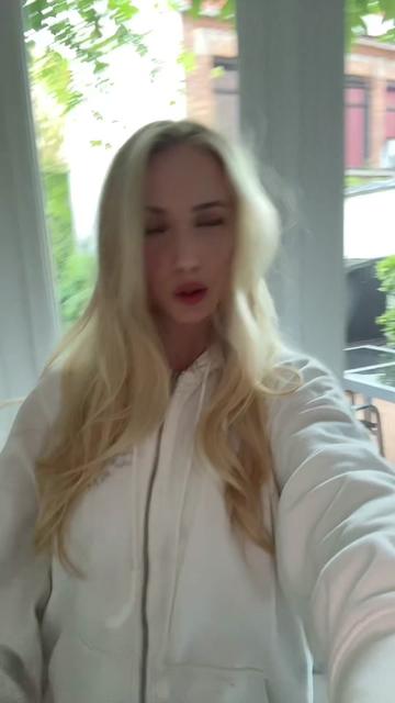 @Clara
