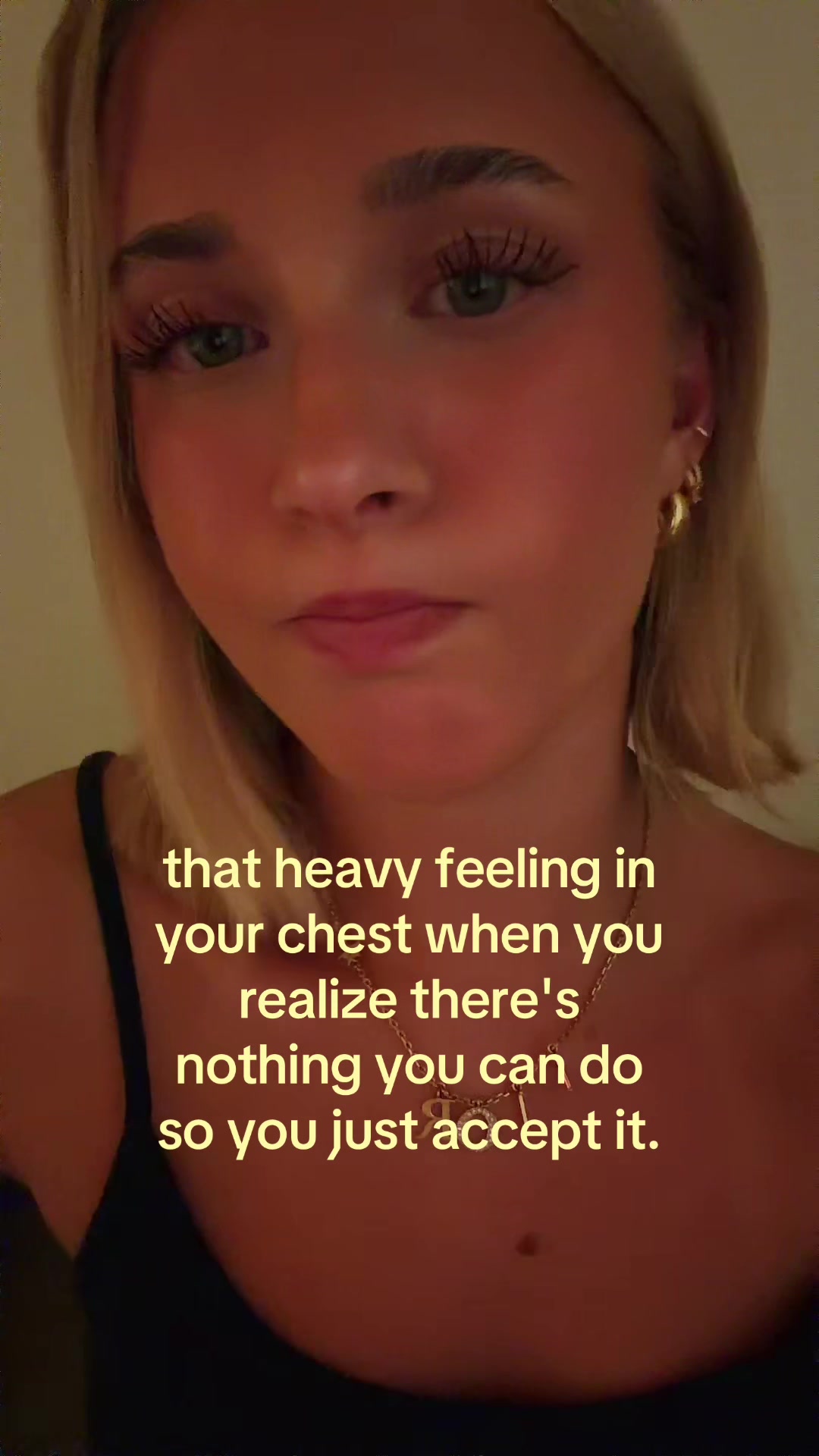 @theelliebarker