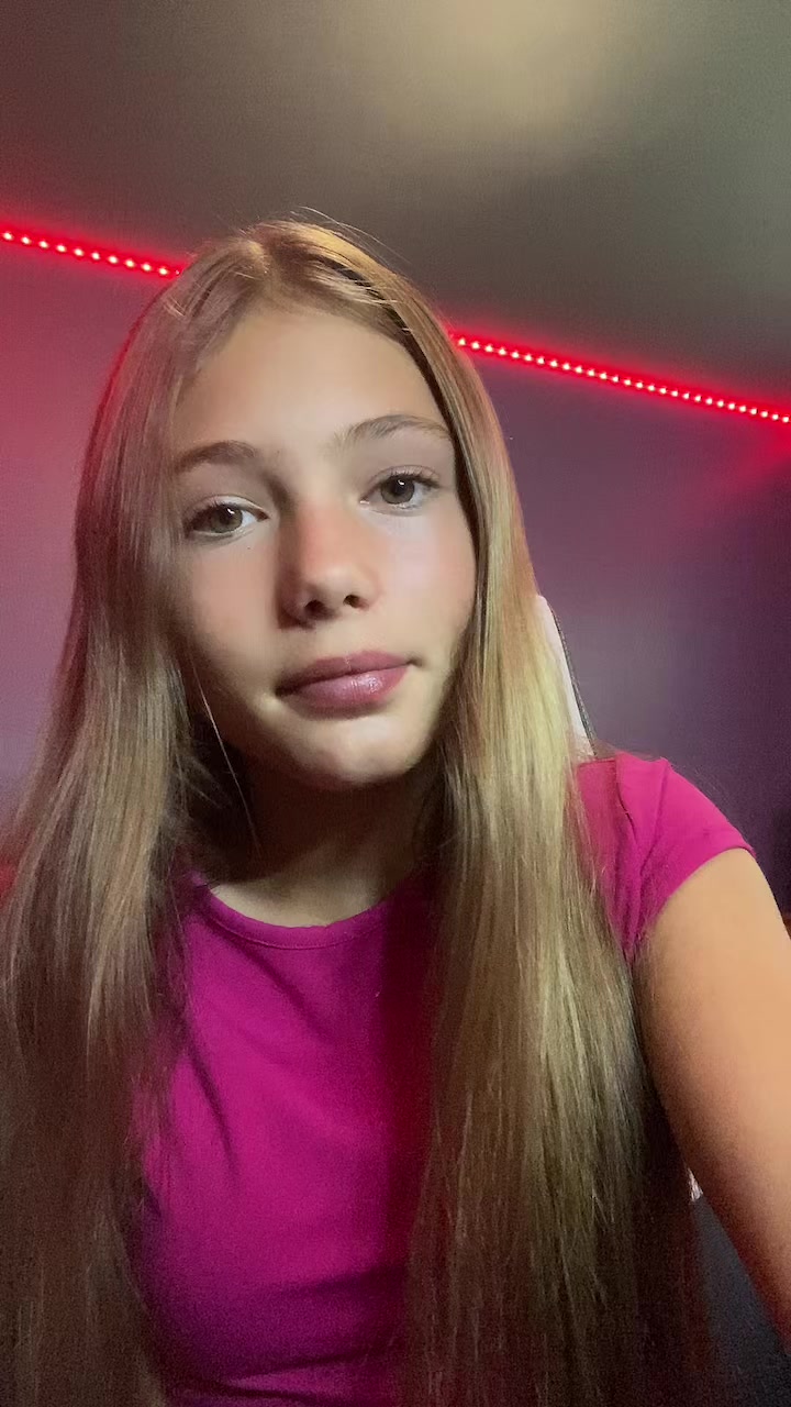 @L&eacute;na