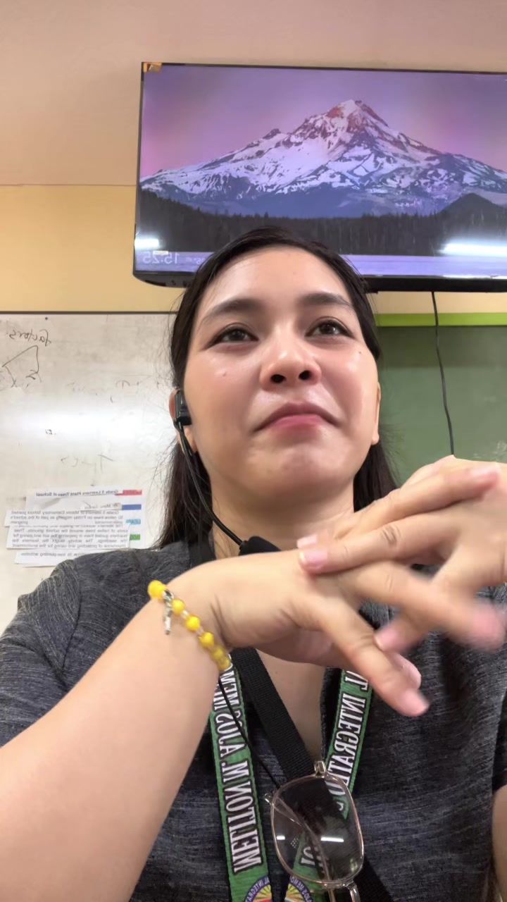 @♡𝕮𝖍𝖎𝖈𝖍𝖊𝖗 𝕵𝖔👩🏻‍🏫