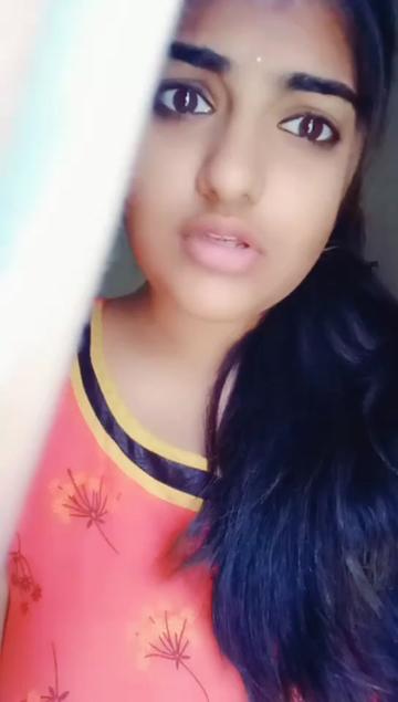 @👑Varsha_Chowdary👑