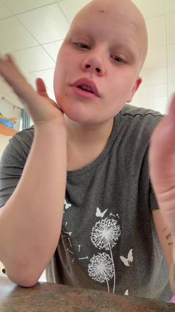 @Alyson Michaud-Hallé