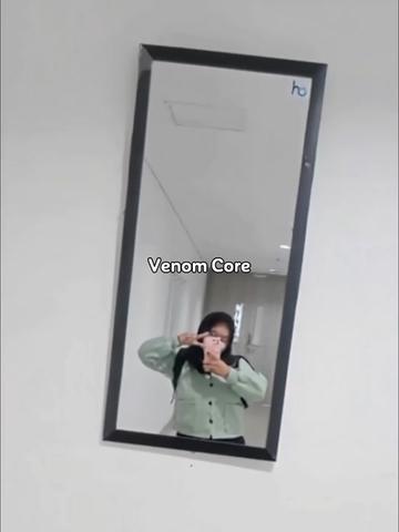 @𝐇