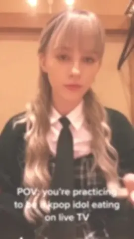@laura