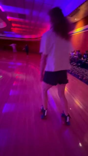 @retro_skater_girl