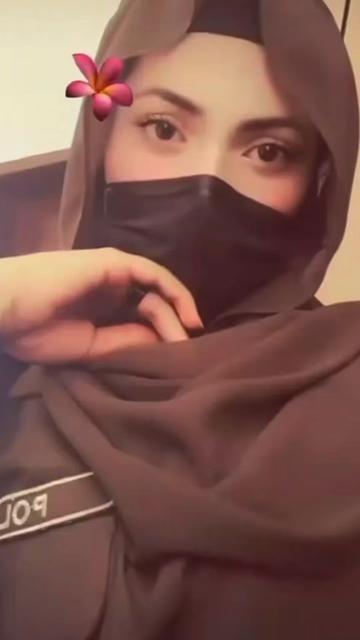 @Police girl👮🏻♀️