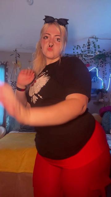 @♡ 𝓐𝓷𝓰𝓮𝓵 ♡