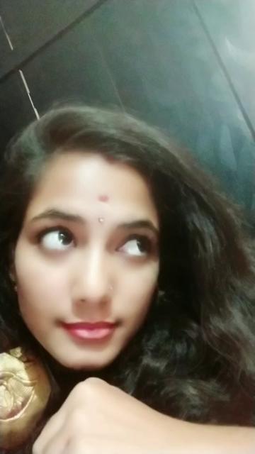 @😀