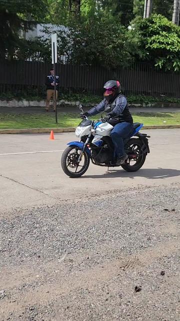 @CLASESDEMOTO.GIXXERMANIA