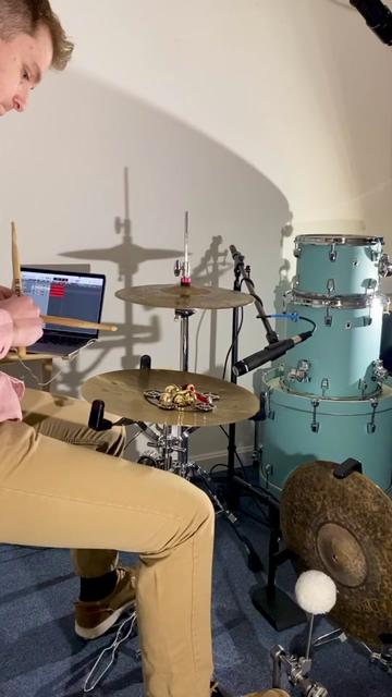 @Vitiello_Drums