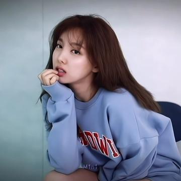 @QU33N