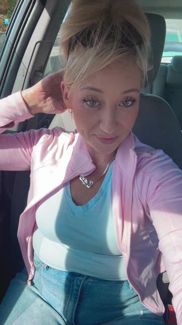 @julydaises