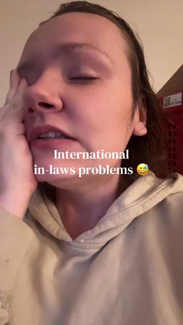@AHNiKA | life abroad