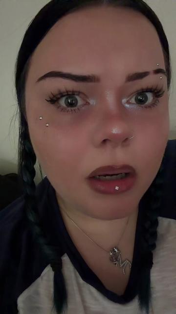 @Meganlove777