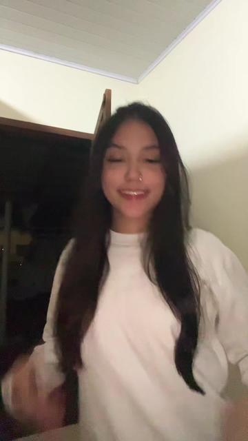 @𝓜𝓐𝓡𝓨 𝓥.