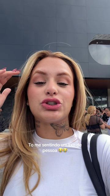 @Nicole