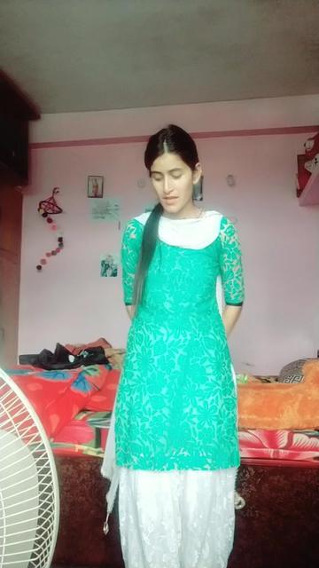@Divya Thakur(DiVu)