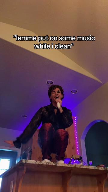 @alejandro